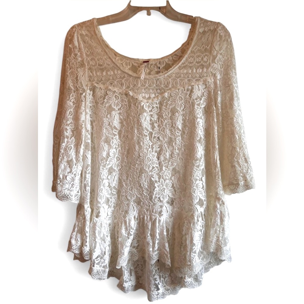 🤍 On-Trend FW2026🤍
Free People— Lace, Boho, Vintage-Inspired Blouse
